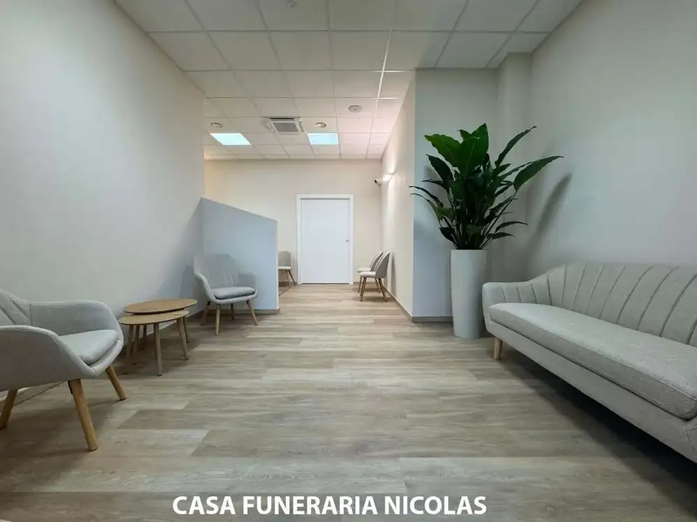 Madone (BG) - CASA FUNERARIA NICOLAS