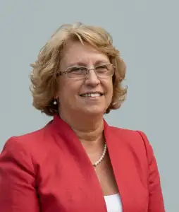 PATRIZIA LOCATELLI (LUCIA)