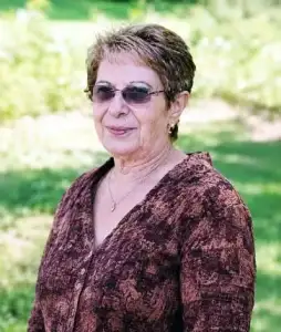 ELISA  CRESPI